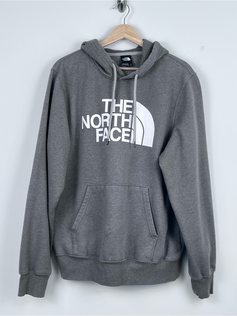 The North Face Men's Fleece Half Dome Graphic Pullover Hooded Sweatshirt Size M